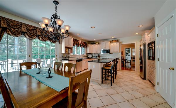 372 Dutton Road Sudbury, MA 01776 - Photo 10 of 30