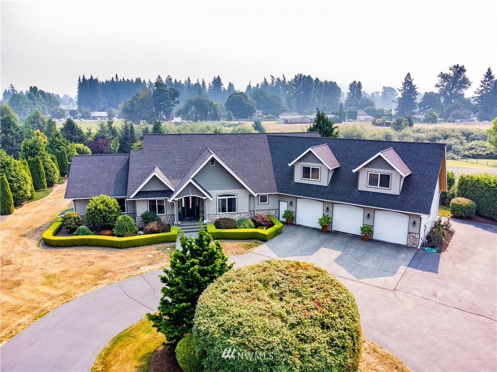 10437 Ridge Place Sedro-Woolley, WA 98284 - Photo 2 of 36 Gallery Image 2