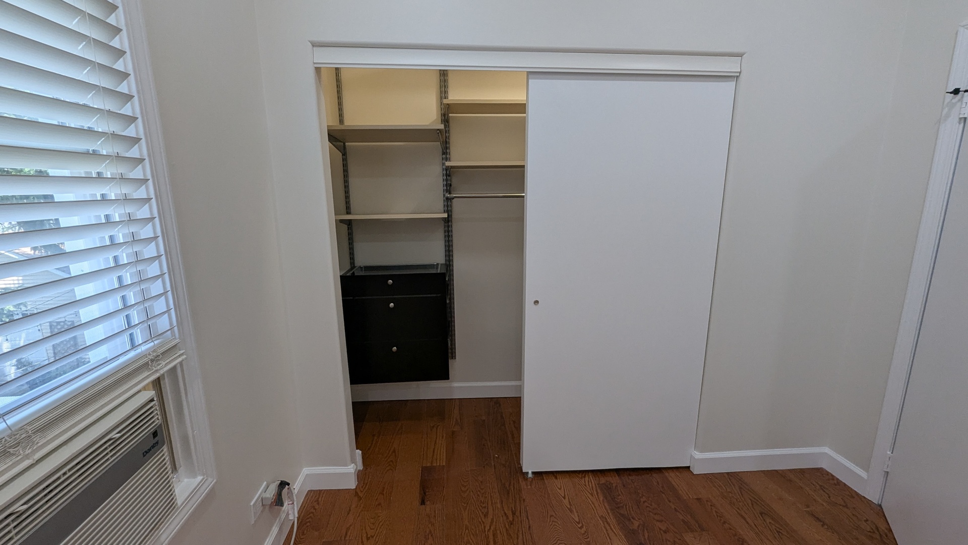 2834 West Fletcher Street, Unit 2R Chicago, IL 60618 - Photo 7 of 12