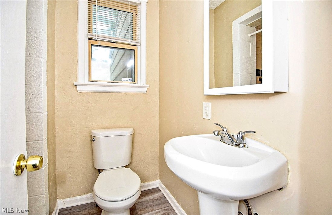 1154 Clifford Road Cleveland, OH 44121 - Photo 21 of 25