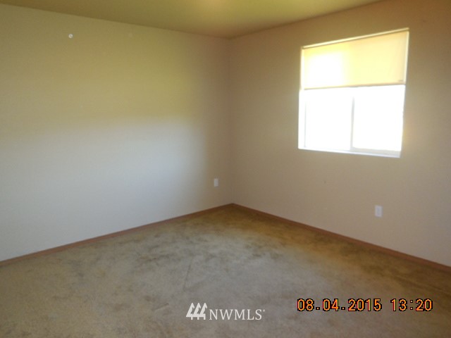 9008 Tucker Road Southeast Olympia, WA 98513 - Photo 13 of 20 Gallery Image 13