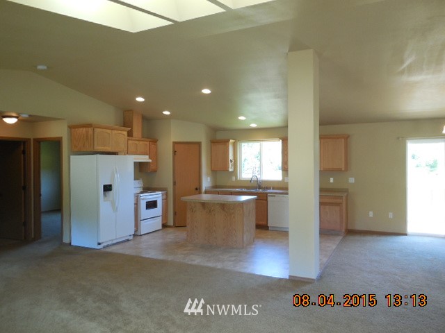 9008 Tucker Road Southeast Olympia, WA 98513 - Photo 5 of 20 Gallery Image 5