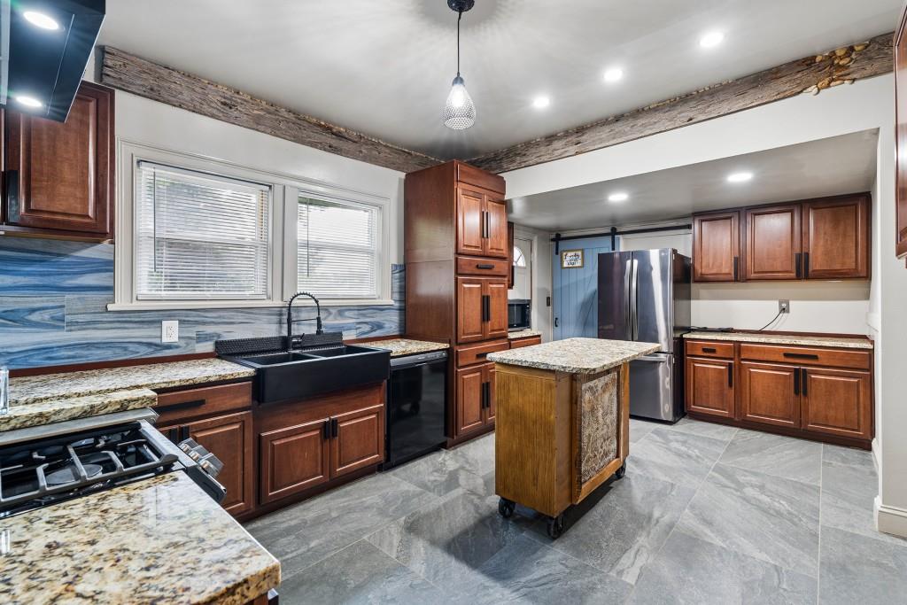 2910 Old Jonesboro Road Southwest Atlanta, GA 30315 - Photo 10 of 37 Gallery Image 10