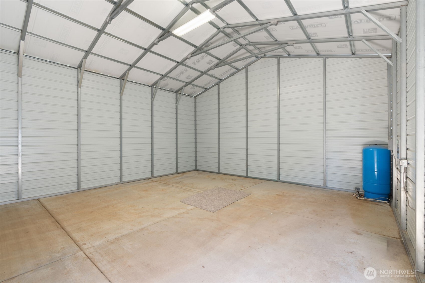 1090 Koontz Road Chehalis, WA 98532 - Photo 33 of 35 a view of a room with an empty space