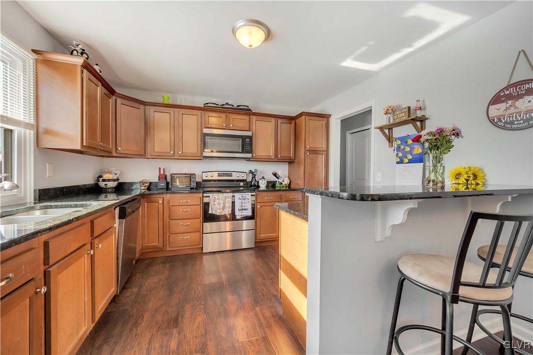 445 Blue Ridge Drive Nazareth, PA 18064 - Photo 4 of 25
