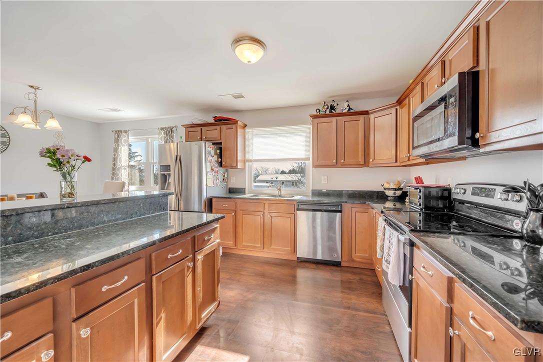 445 Blue Ridge Drive Nazareth, PA 18064 - Photo 6 of 25