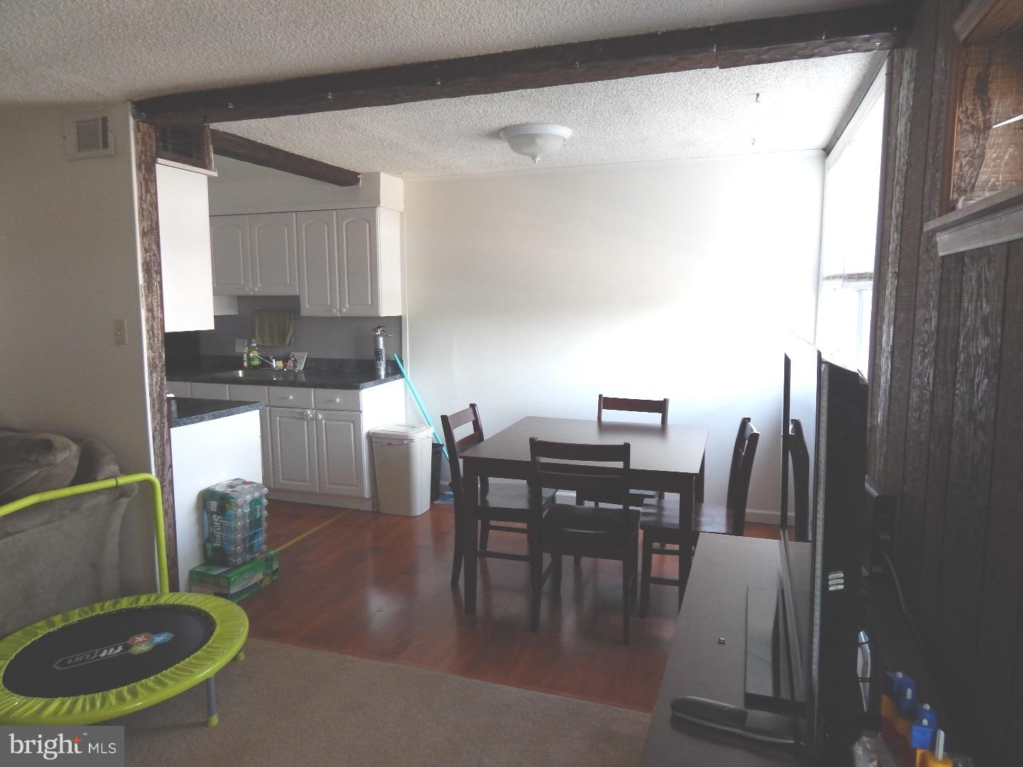 10213 East Keswick Road Philadelphia, PA 19114 - Photo 6 of 19 Gallery Image 6