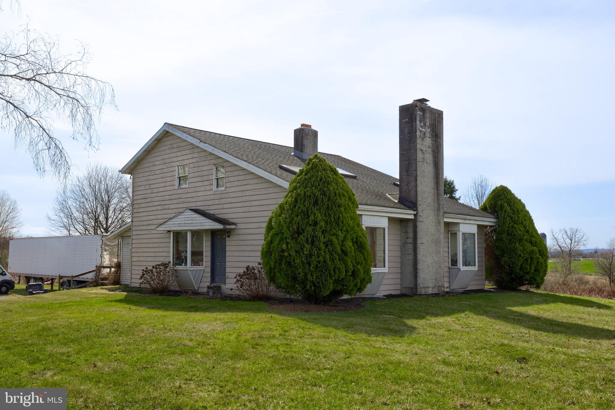 5205 4 Point Road Bethel, PA 19507 - Photo 2 of 37 Gallery Image 2