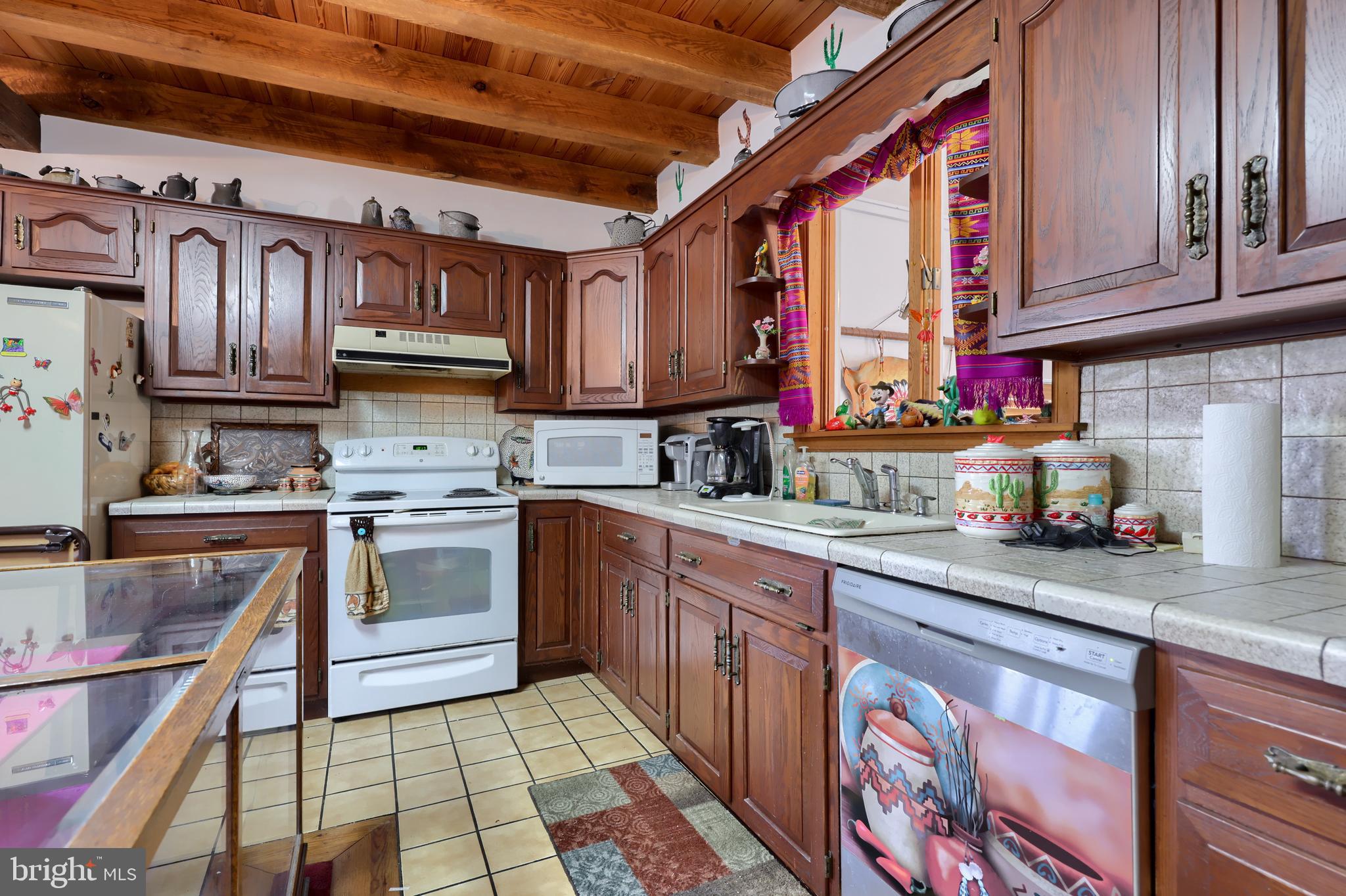 5205 4 Point Road Bethel, PA 19507 - Photo 8 of 37 Gallery Image 8