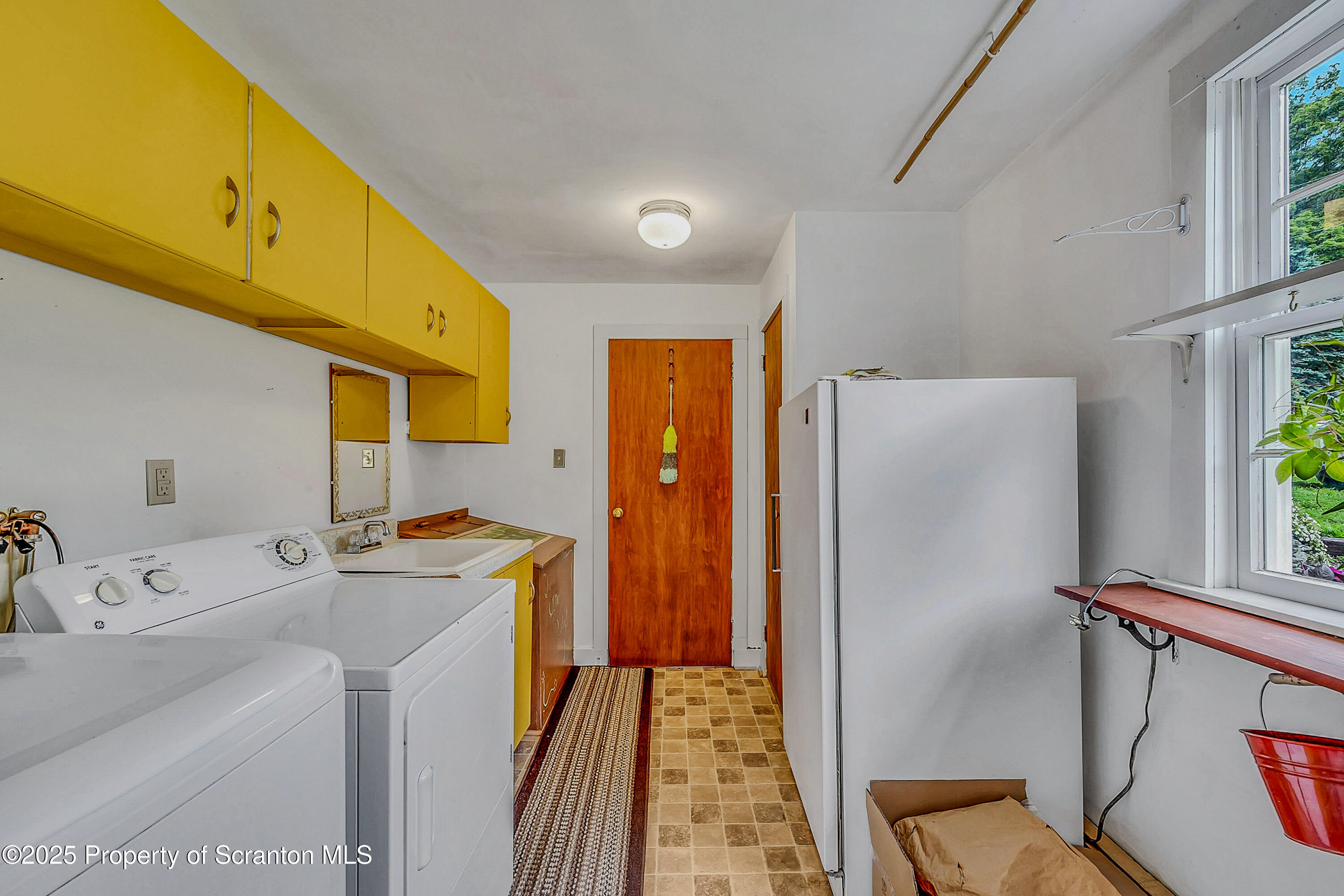 11 Manzer Road New Milford, PA 18834 - Photo 32 of 63 Laundry