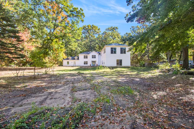 $350,000 | 1351 56th Street, Fennville, MI 49408