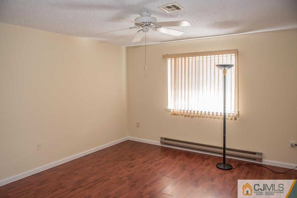 802 B Pompton Road Monroe Township, NJ 08831 - Photo 8 of 16 Gallery Image 8
