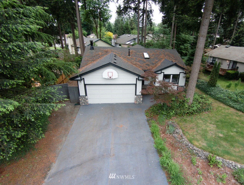 1606 Diamond Loop Southeast Lacey, WA 98503 - Photo 2 of 24 Gallery Image 2