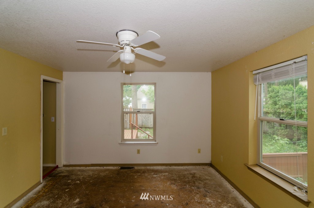 1606 Diamond Loop Southeast Lacey, WA 98503 - Photo 13 of 24 Gallery Image 13