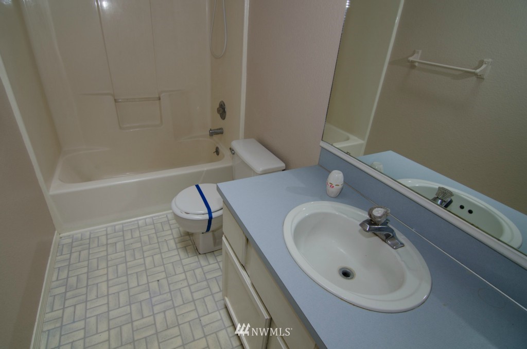 1606 Diamond Loop Southeast Lacey, WA 98503 - Photo 21 of 24 Gallery Image 21