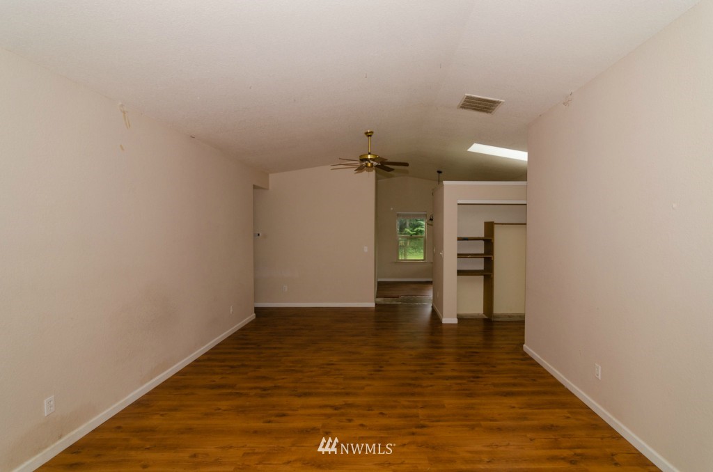 1606 Diamond Loop Southeast Lacey, WA 98503 - Photo 10 of 24 Gallery Image 10