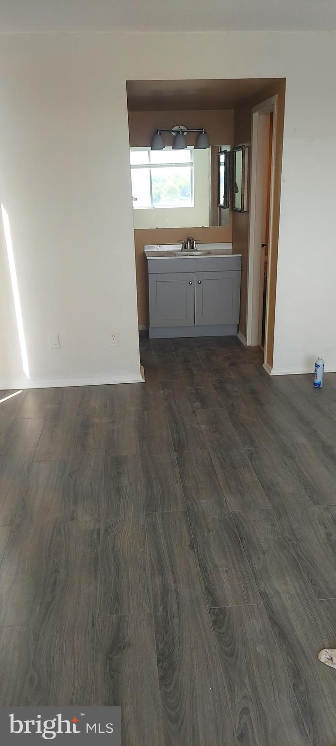 1836 Metzerott Road, Unit 1023 Adelphi, MD 20783 - Photo 10 of 24 Bathroom one