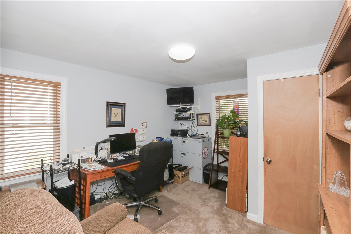 6 West Harding Road Lombard, IL 60148 - Photo 18 of 25