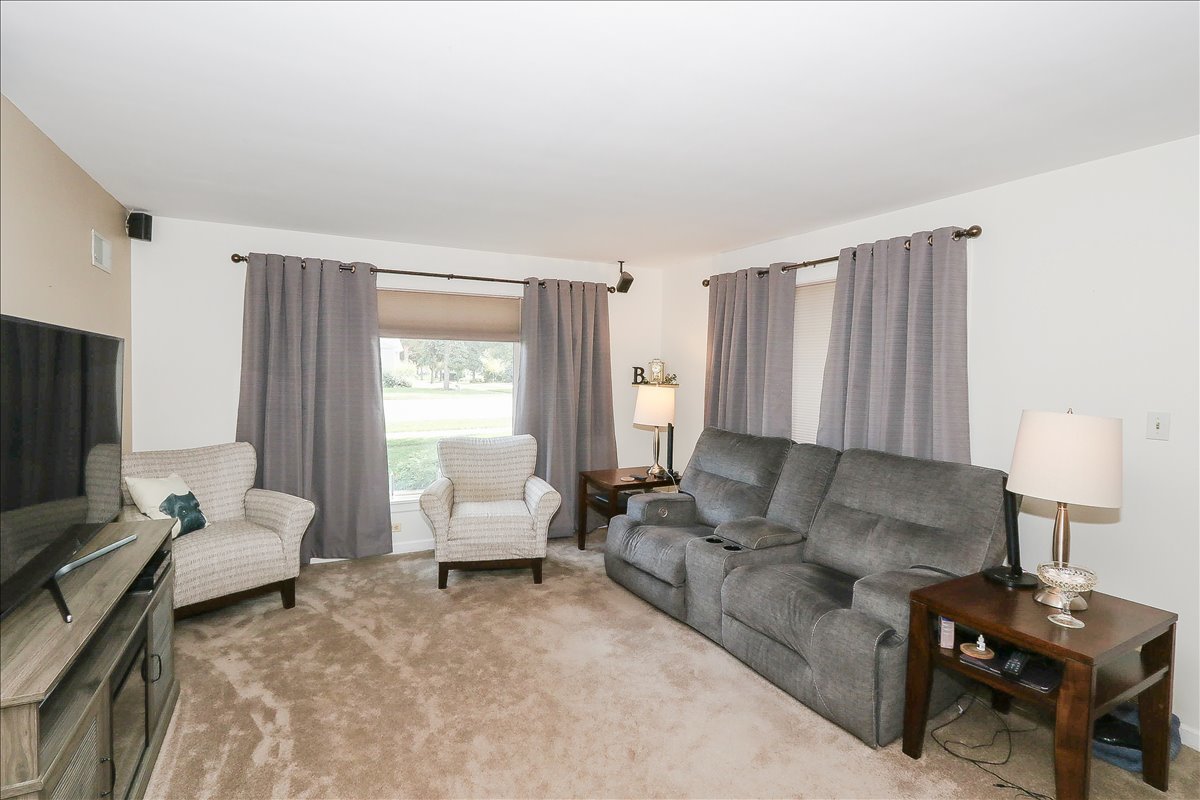 6 West Harding Road Lombard, IL 60148 - Photo 5 of 25