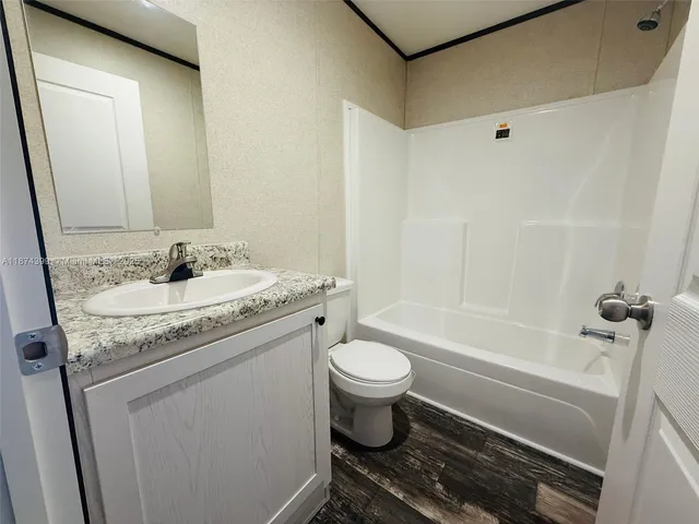 $189,500 | 334 Oak Crest Drive, Interlachen, FL 32148