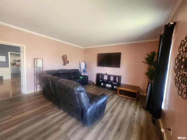 $174,900 | 307 South Main Street, Pinckneyville, IL 62274