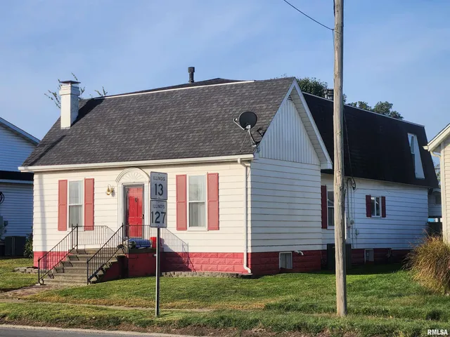 $174,900 | 307 South Main Street, Pinckneyville, IL 62274