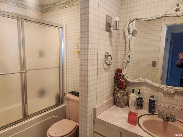 $174,900 | 307 South Main Street, Pinckneyville, IL 62274