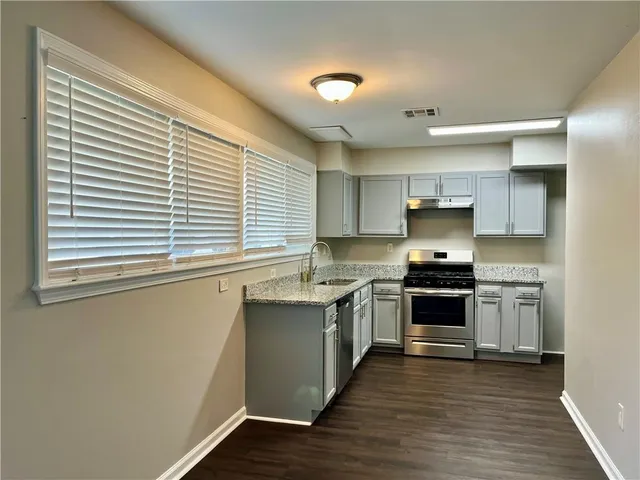 $2,000 | 104 Yorke Street, Belle Chasse, LA 70037