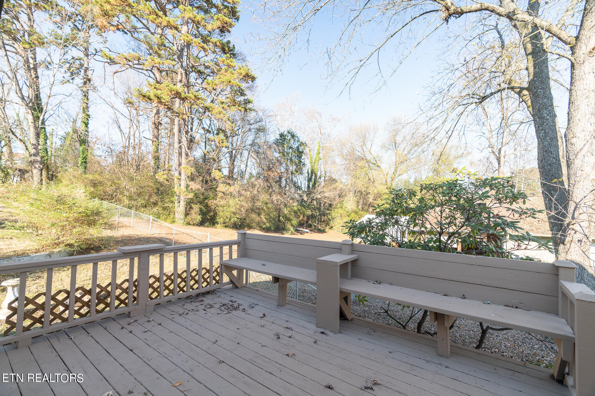 125 Pembroke Road Oak Ridge, TN 37830 - Photo 18 of 20 Porch