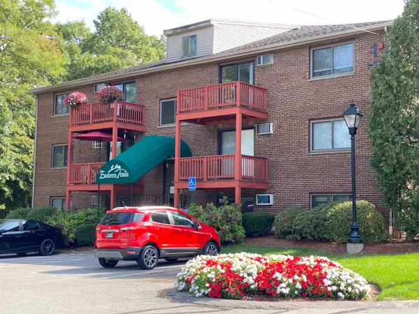 $2,213 | 29 Capron Road, Unit 66, Milford, NH 03055
