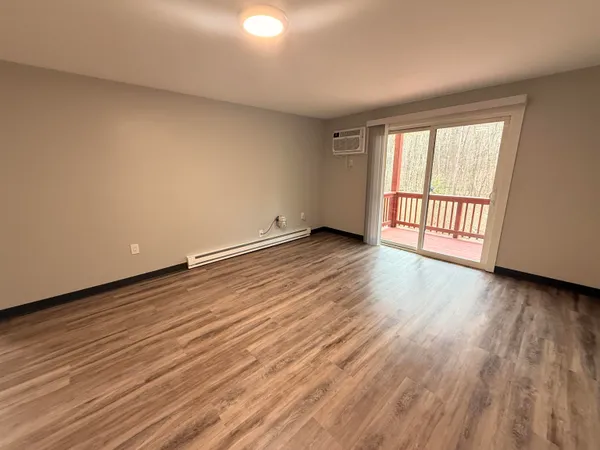 $2,213 | 29 Capron Road, Unit 66, Milford, NH 03055