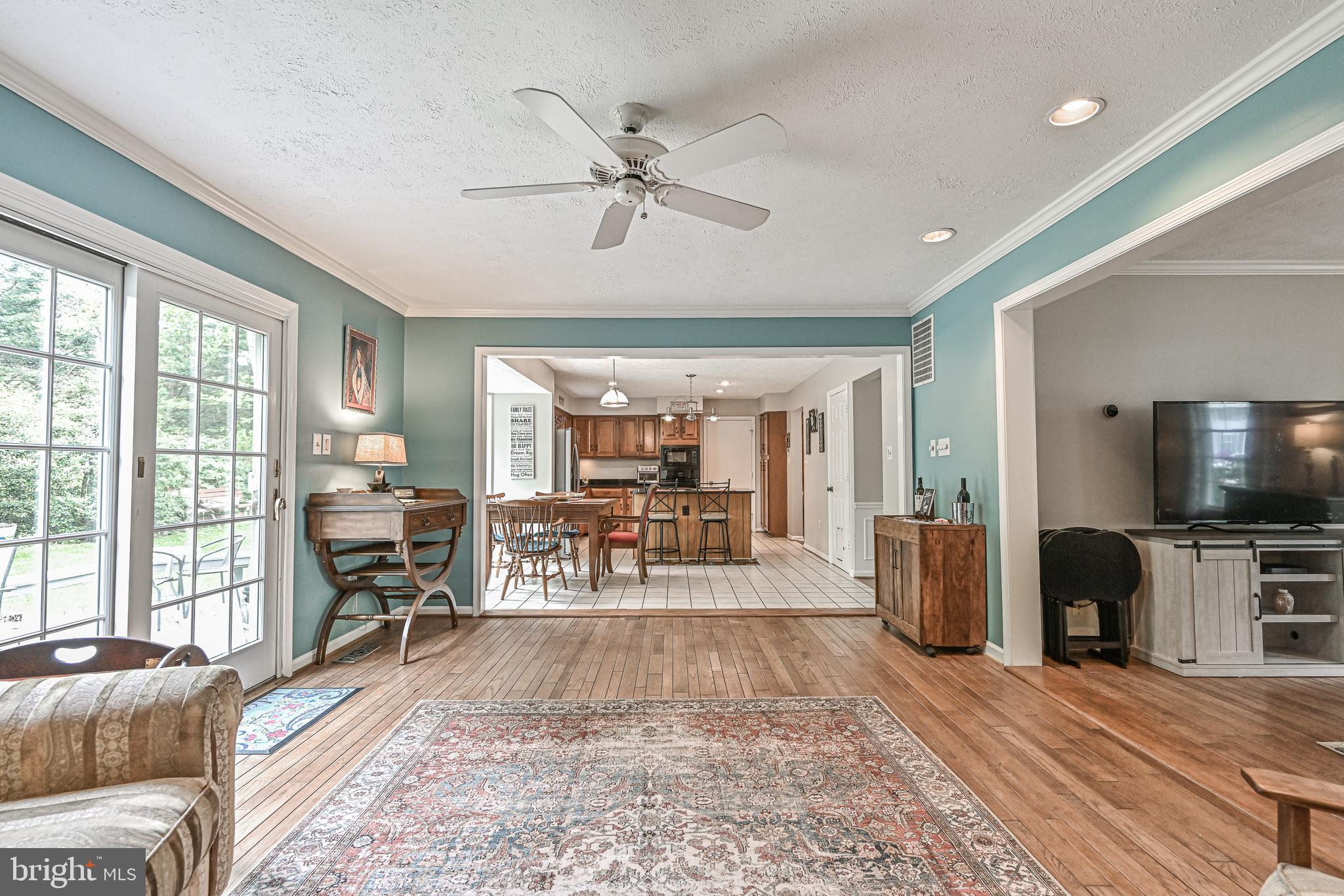 7403 Jenna Road Springfield, VA 22153 - Photo 11 of 68 Gallery Image 11