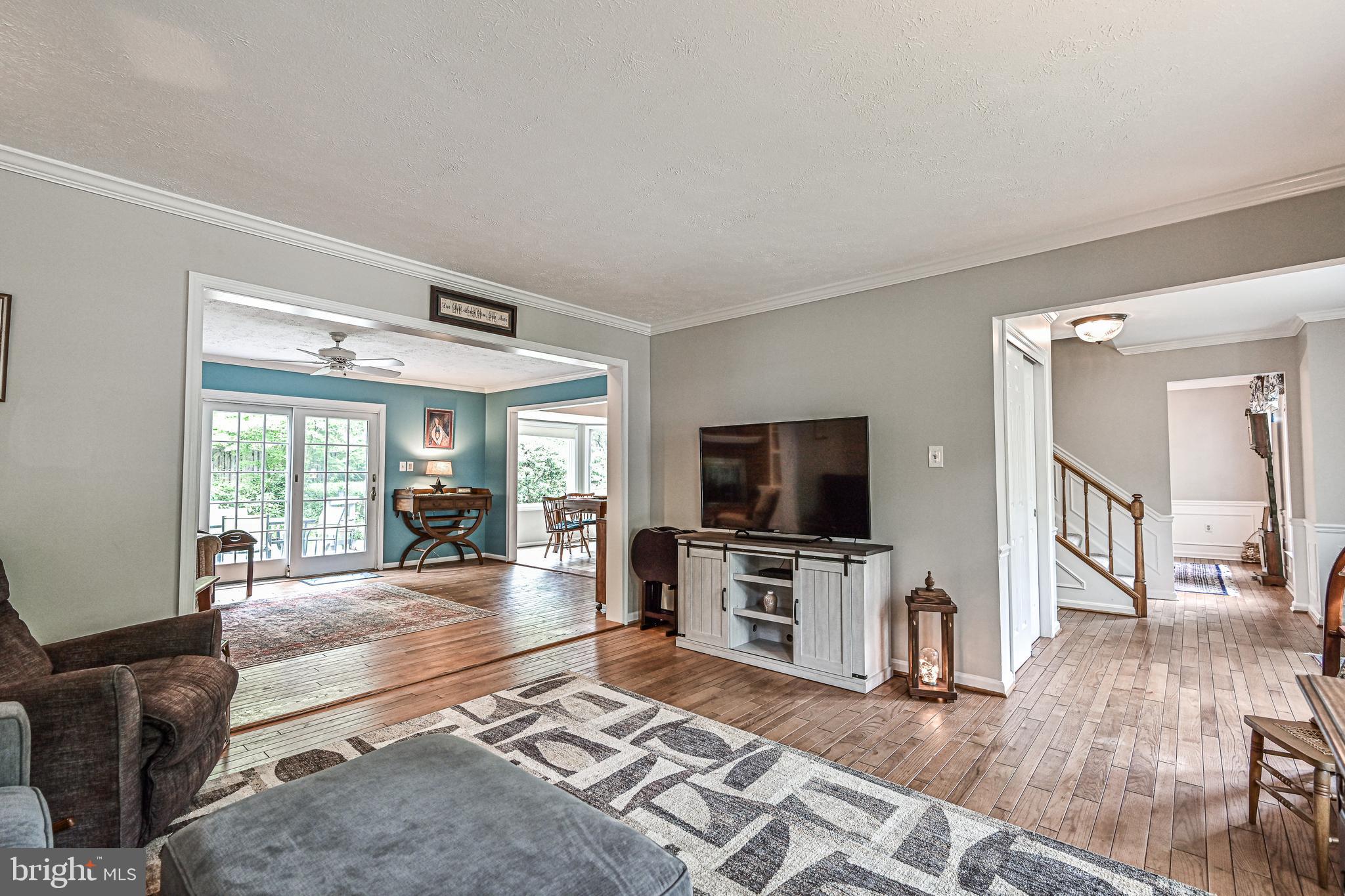 7403 Jenna Road Springfield, VA 22153 - Photo 8 of 68 Gallery Image 8
