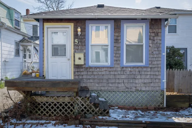 $599,000 | 5 Bowles Avenue, Bar Harbor, ME 04609