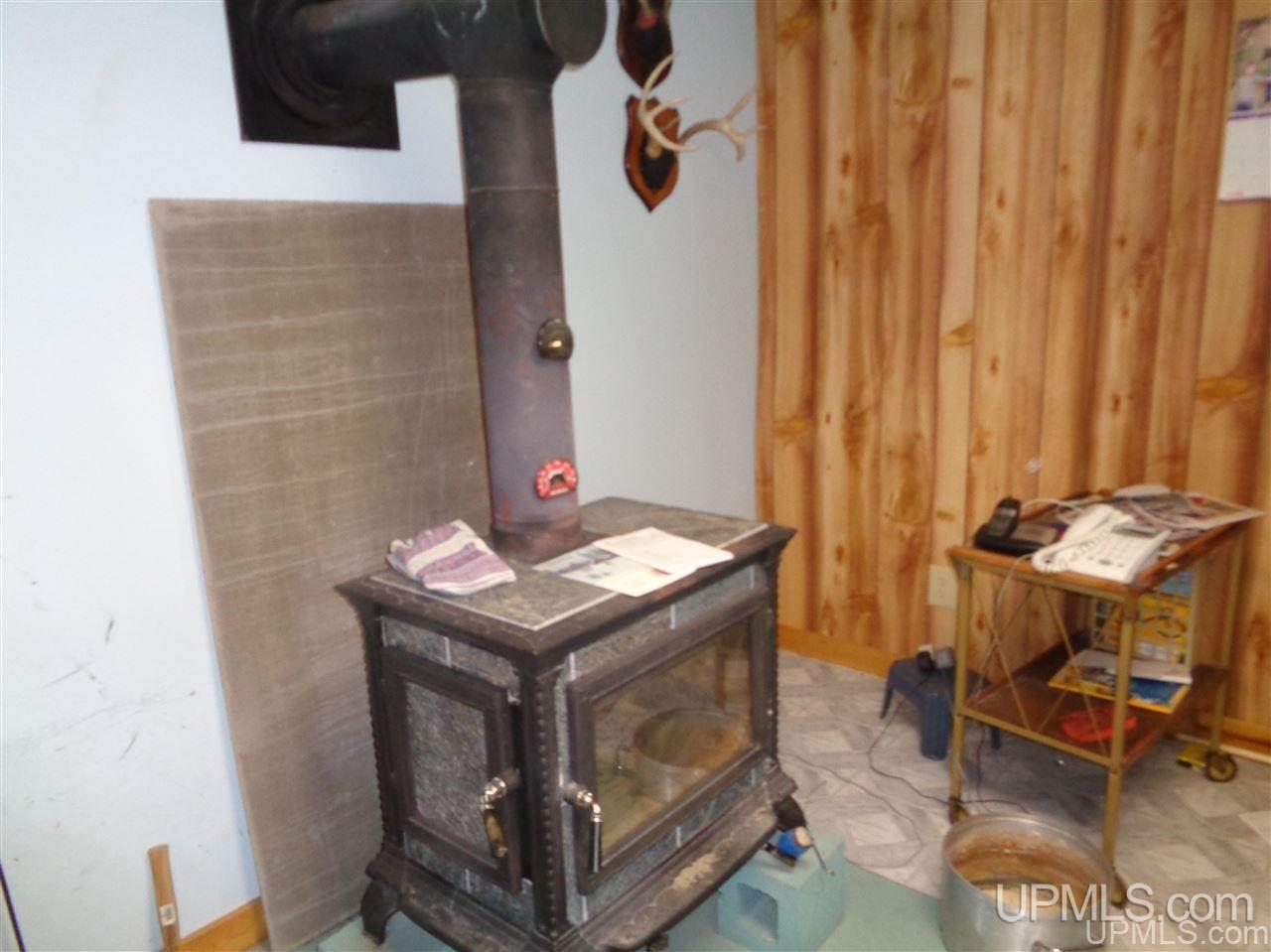 49849 Blessent Road Hancock, MI 49930 - Photo 10 of 14 Gallery Image 10
