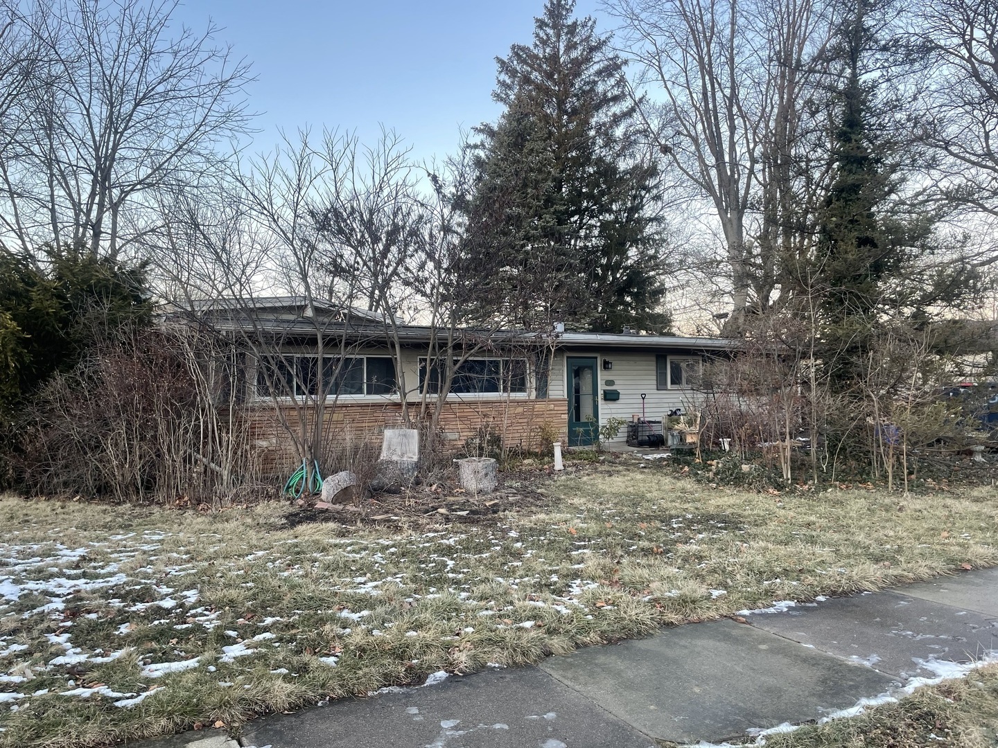 18524 Lyn Court Homewood, IL 60430 - Photo 1 of 12