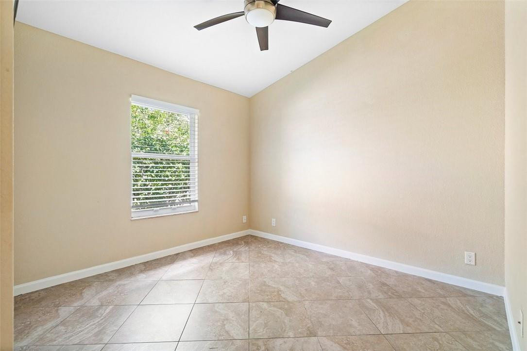 406 Southridge Road Delray Beach, FL 33444 - Photo 12 of 26 Photo 12