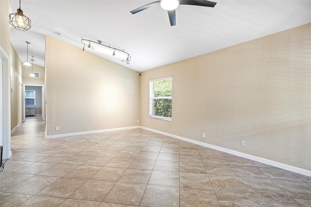 406 Southridge Road Delray Beach, FL 33444 - Photo 5 of 26 Photo 5