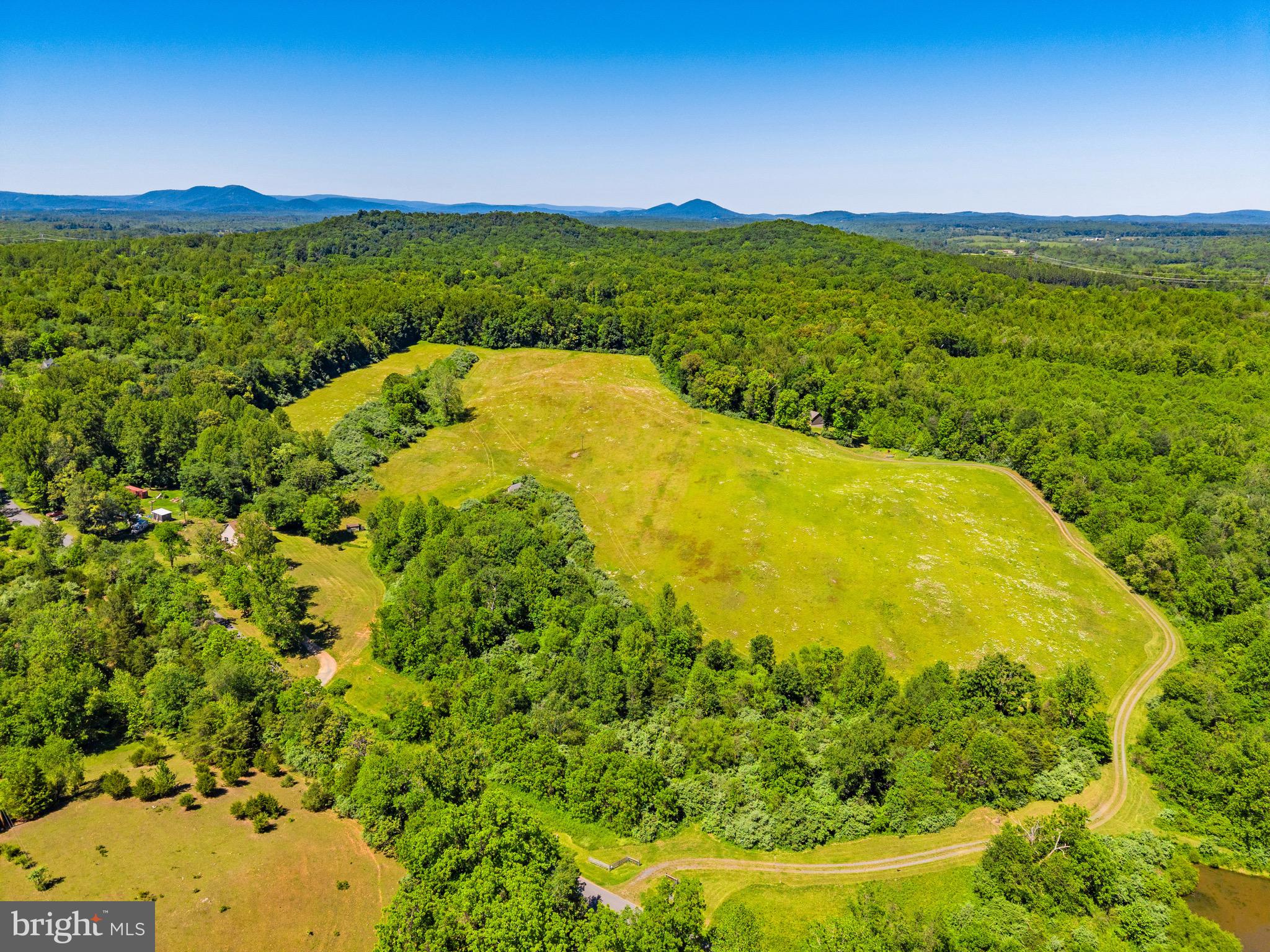 342 South Poes Road Amissville, VA 20106 - Photo 25 of 39