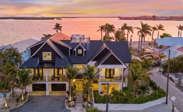 $8,900,000 | 2175 Avenue A, Bradenton Beach, FL 34217