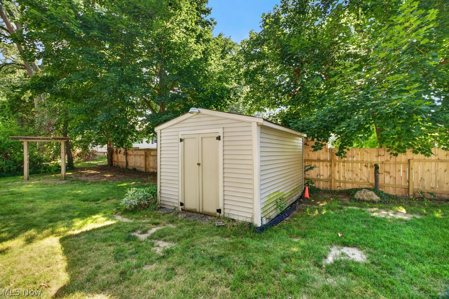 114 South Leavitt Road Amherst, OH 44001 - Photo 39 of 45