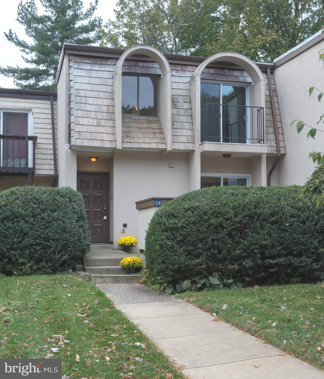 1658 Valencia Way Reston, VA 20190 - Photo 1 of 21 Exterior (Front)