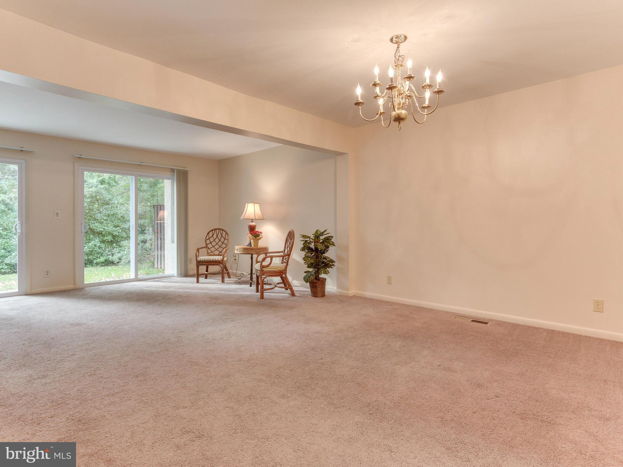 1658 Valencia Way Reston, VA 20190 - Photo 2 of 21 Dining Room