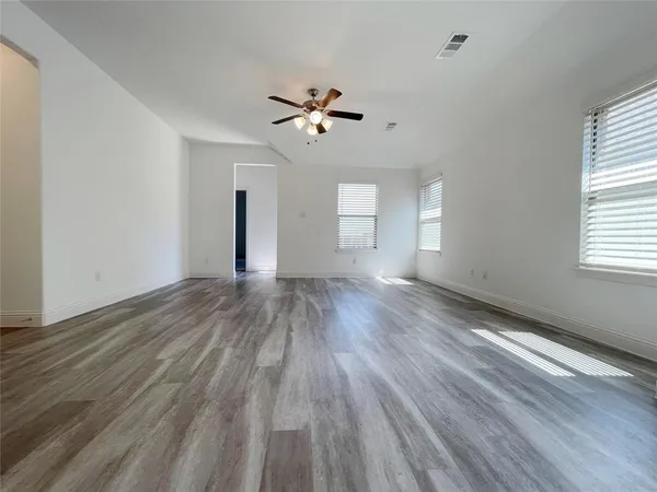 $2,500 | 425 Camille Crossing, Celina, TX 75009
