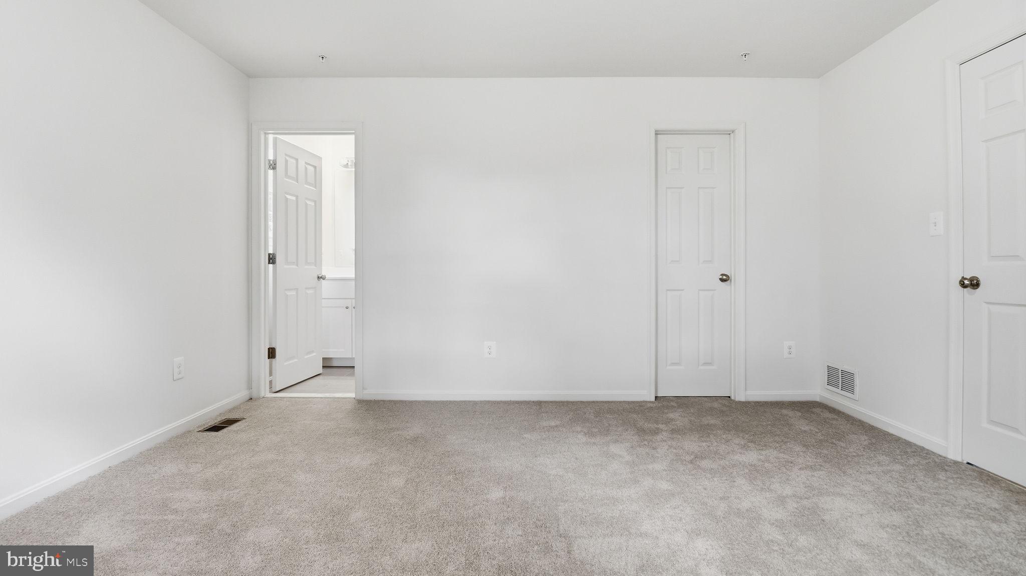 7349 Hughes Avenue Sparrows Point, MD 21219 - Photo 19 of 38