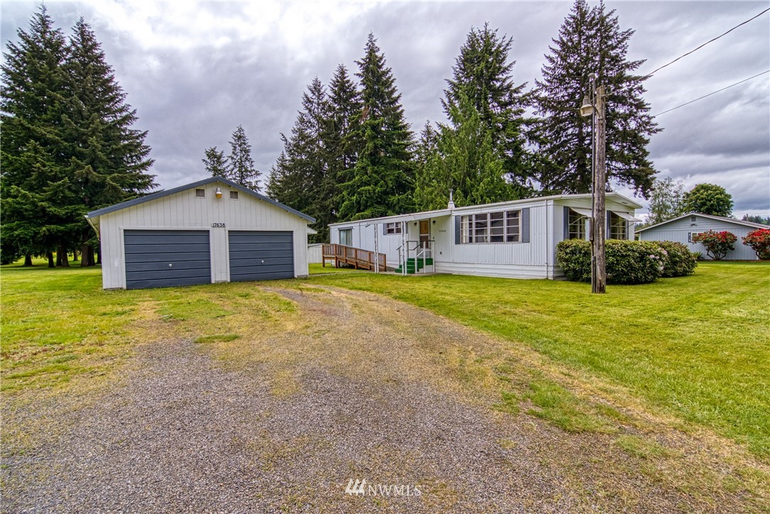 17638 Jordan Street Southwest Rochester, WA 98579 - Photo 2 of 34