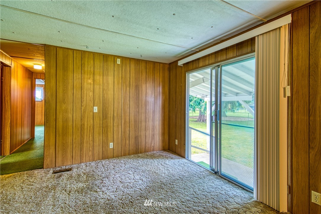 17638 Jordan Street Southwest Rochester, WA 98579 - Photo 12 of 34