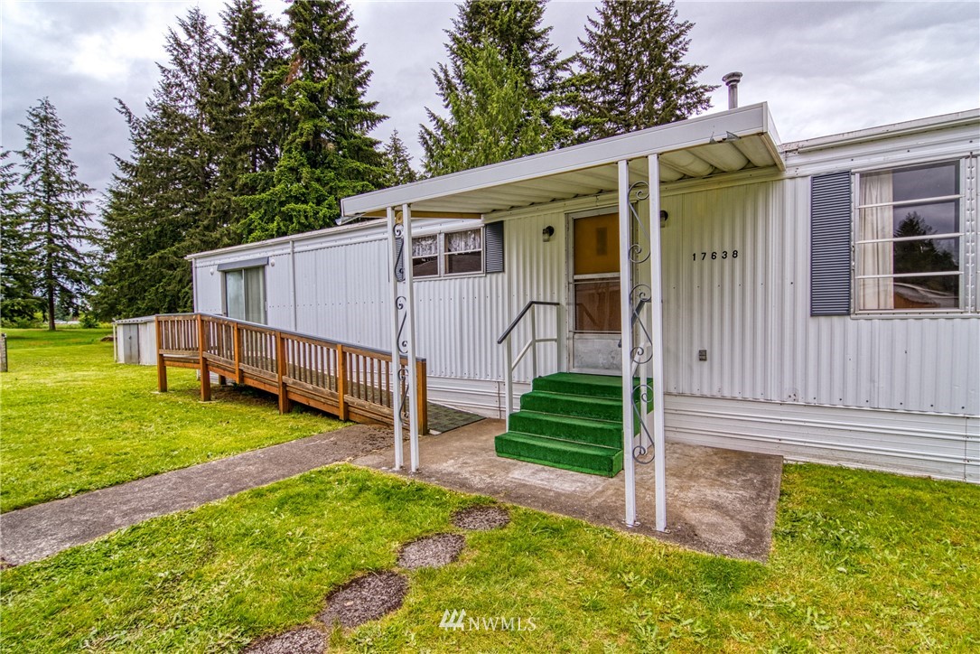 17638 Jordan Street Southwest Rochester, WA 98579 - Photo 3 of 34
