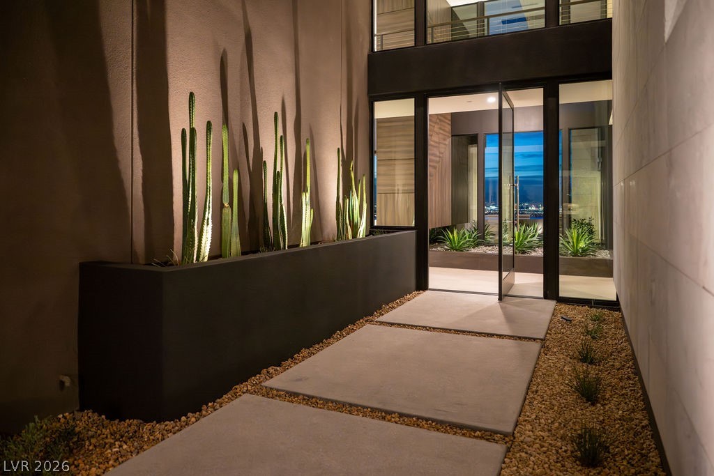 12 Chisel Crest Court Henderson, NV 89012 - Photo 6 of 96