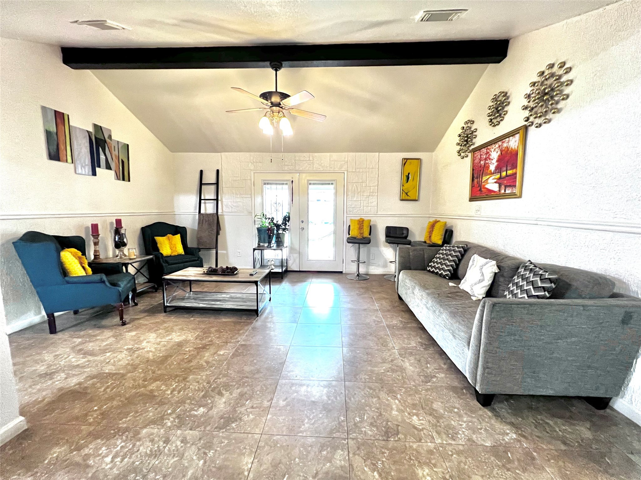 3606 Balmorhea Avenue Houston, TX 77039 - Photo 3 of 21 a living room with furniture and couch